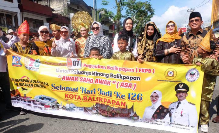 Gelar Pawai Budaya Dalam Rangka HUT Kota Balikpapan Ke-126, Diikuti Sejumlah Paguyupan