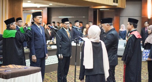 Laisa Hamisah, S.K.M Dilantik Menjadi Wakil Ketua DPRD Kota Balikpapan