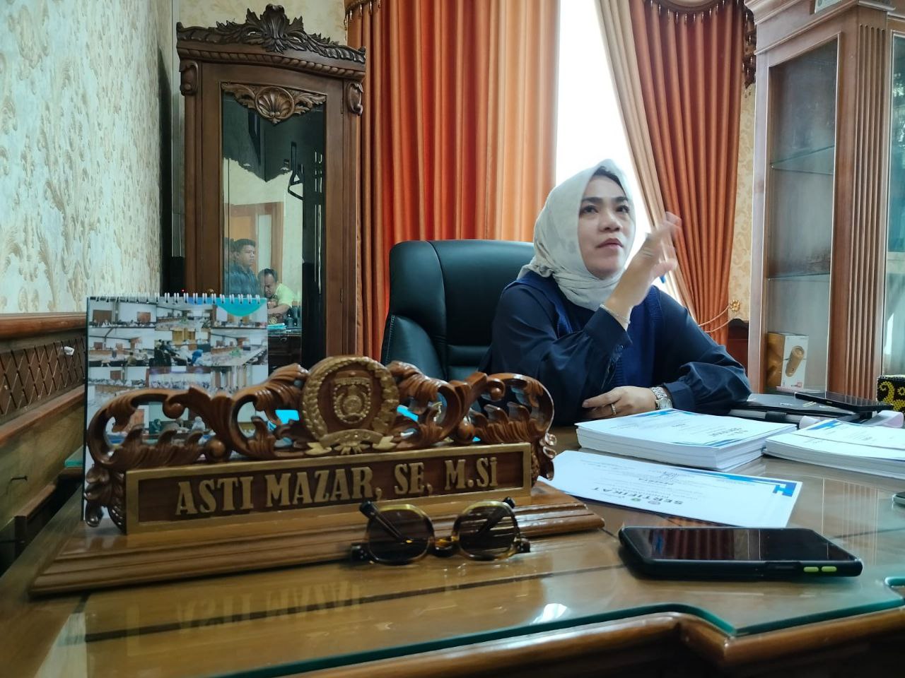 DPRD Kutim, Asti Mazar.