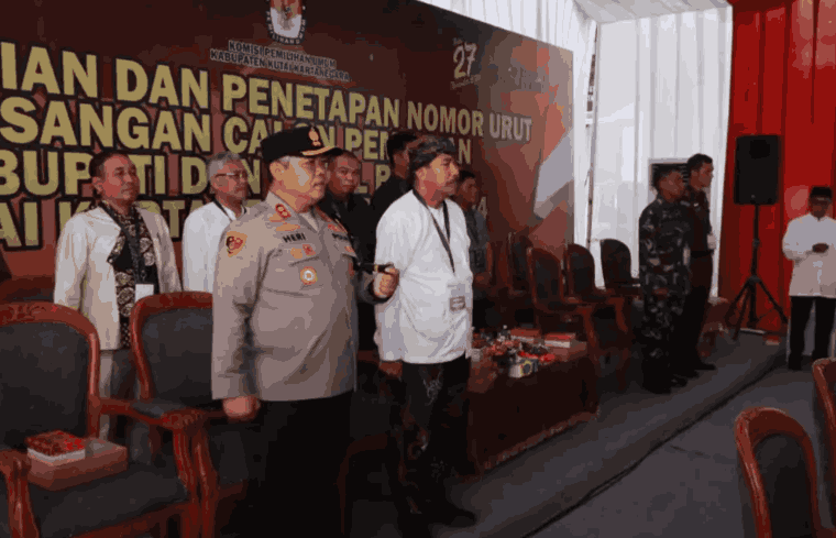 Kapolres Kukar Tekankan Pemilu Damai pada Pengundian Nomor Urut Paslon Pilkada 2024