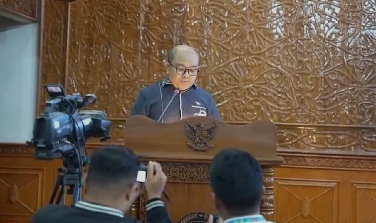 Ketua Fraksi Persatuan Indonesia Raya (PIR) DPRD Kutai Timur, dr Novel Tyty Paembonan,