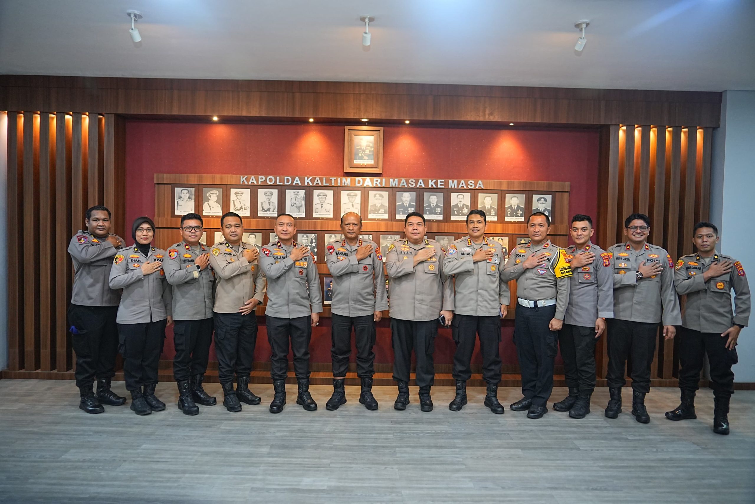 Kapolda Kaltim Terima Pamit Peserta Didik Sespimti dan Sespimmen Angkatan ke-65 Tahun 2025