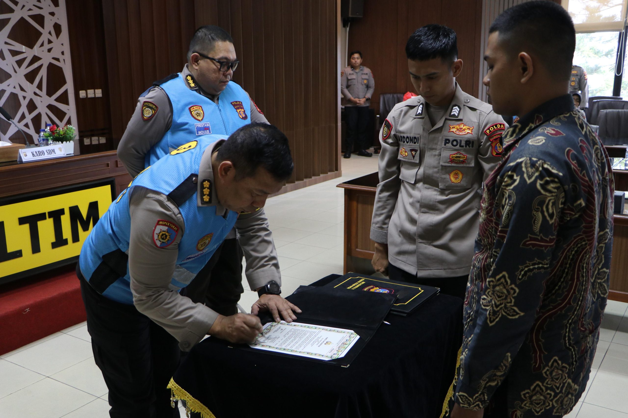 Pengambilan Sumpah Penandatanganan Pakta Integritas SIPSS T.A 2025 di Polda Kaltim