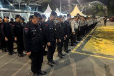 Brimob Kaltim Kawal Ketat Big Match Borneo FC vs Persija di Segiri