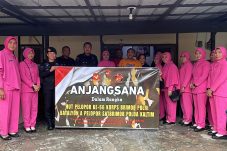 HUT Pelopor Ke-66, Batalyon A Brimob Kaltim Gelar Anjangsana ke Paramob, Warakawuri dan Personel Sakit Menahun
