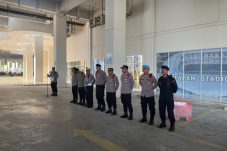 Personil Batalyon C Pelopor Brimob Kaltim Amankan Laga Liga 2, Persiba Balikpapan Menang Dramatis 3-2 atas Persipal Palu