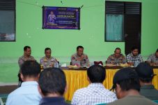 Gelar ‘Jumat Curhat’ di Kelurahan Prapatan, Polda Kaltim Tampung Aspirasi Masyarakat Soal Keamanan dan Ketertiban