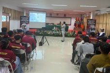 Jasa Raharja Sosialisasi Keselamatan Berlalu Lintas di Kampus IKIP PGRI