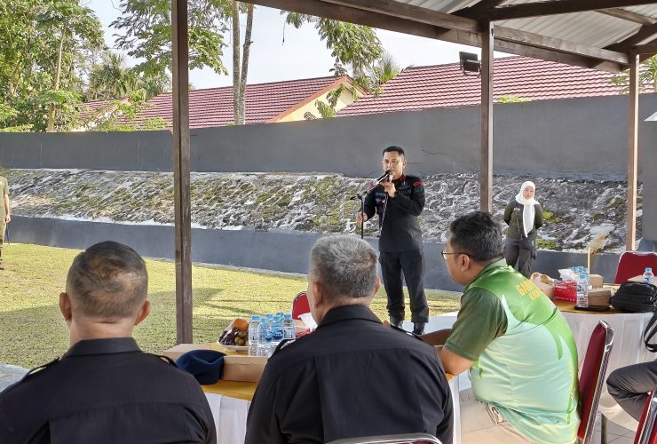 Brimob Kaltim Latih Polisi Kehutanan Gakkum Kalimantan, Perkuat Kapasitas Menembak
