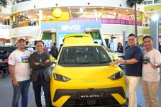 PLN Perkuat Ekosistem Kendaraan Listrik Lewat Launching BYD ATTO 1 di Balikpapan