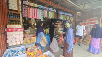 Jiwa Ragaku Demi Kemanusiaan: Batalyon B Pelopor Brimob Samarinda Salurkan Bantuan Sembako di ‘Jumat Berkah