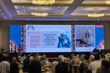 Prof. Dr. dr. Erlina Burhan Dorong Inovasi dan Kemandirian Vaksin TBC Nasional di Simposium Dokter Paru Kaltimtara 2025