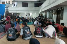 Aksi Sosial Komunitas Scooter di Ponpes Al Ghozini, Polsek Buduran Hadir Wujudkan Kamtibmas Kondusif