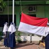 Upacara Bendera di MTSN 03 Surabaya Berlangsung Khidmat Siswa Kelas IX Diharapkan Berikan Kesan Yang Terbaik