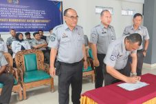 Lapas Kelas IIA Balikpapan Ikuti Penandatanganan Komitmen Bersama Pemberantasan Narkoba dan Barang Terlarang