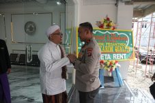 Bangun Sinergisitas Dengan Tokoh Agama, Wakapolda Kaltim Kunjungi Pesantren Ibnul Karim Qualita