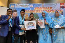 Umroh Gratis dari Samira Travel, 1000 Jamaah Penuhi Surabaya Suite Hotel