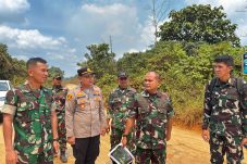 Langkah Bersama untuk Ketahanan Pangan, Danbrigif dan Kapolsek Tanjung Isuy Turun ke Lapangan