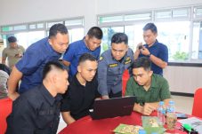 Semangat Kreatif Prajurit Penerangan Warnai Hari Ketiga Penataran Kodam VI/Mulawarman