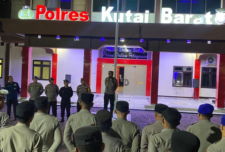 Amankan Penegakan Hukum di Kutai Barat, Brimob Kaltim BKO Polres Kubar Hadapi Dinamika TBBR