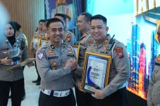 Satlantas Polres Gresik Ukir Prestasi di Ajang Lomba Kampung Tertib Lalu Lintas dan lomba Kawasan Tertib Lalu-lintas Polda Jatim