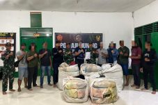 Satgas Pamtas RI–MLY Yonkav 13/SL Gagalkan Penyelundupan Ball Press di Perbatasan