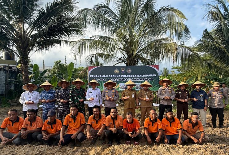 Wujudkan Ketahanan Pangan Lapas berkolaborasi dengan Polresta Balikpapan Melaksanakan Penanaman Bibit Jagung