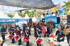 Marching Band Sakunta Brimob Polda Kaltim Pukau Penonton di Livin Fest Balikpapan