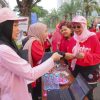 Sarapan Minggu Santai di Aston Sidoarjo Diserbu Massa Berkostum Pink