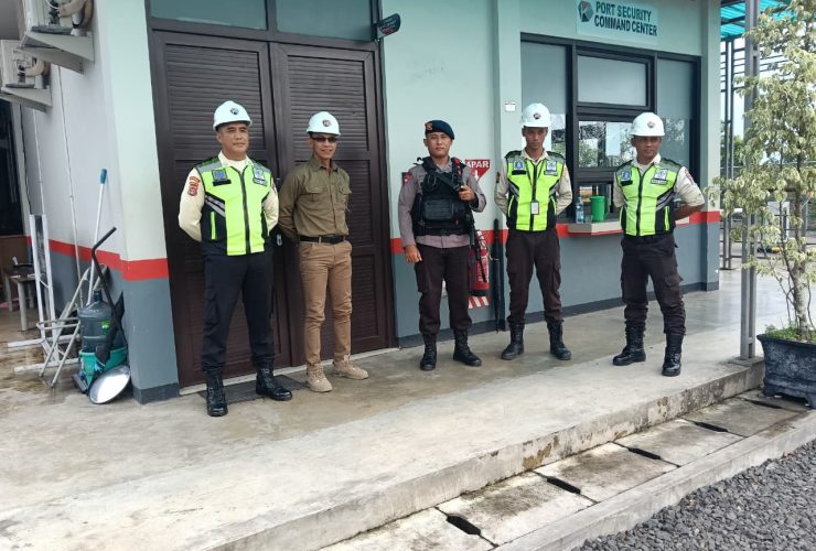 Brimob Paser Ciptakan Kamtibmas yang Kondusif dengan Berpatroli dan Sambang Dialogis