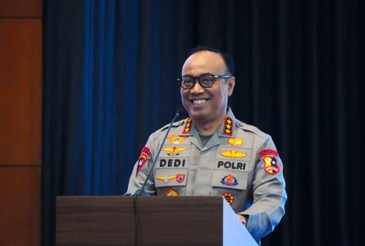 Wakapolri Komjen Dedi Prasetyo Raih Penghargaan Kepemimpinan Publik dari Fakultas Hukum Universitas Brawijaya