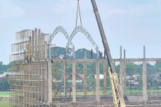 Lalai Terapkan K3, Proyek Rp16 Miliar Sport Center Bojonegoro Ancam Nyawa