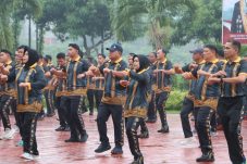 Bangun Budaya Hidup Sehat, Kapolda Kaltim Pimpin Olahraga Bersama