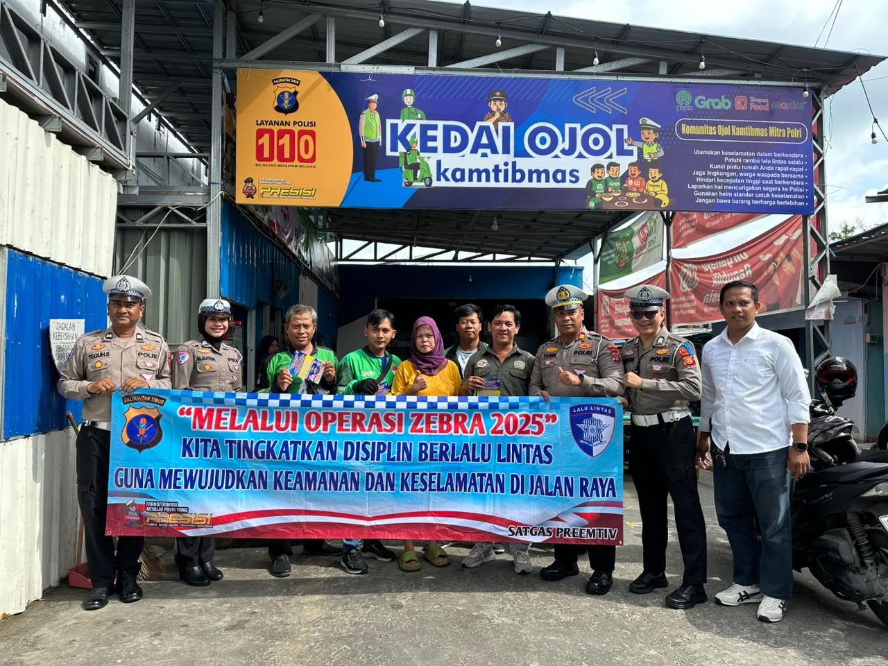 Satgas Preemtif Ditlantas Polda Kaltim Gelar Sosialisasi Keselamatan Berlalu Lintas pada Operasi Zebra Mahakam 2025