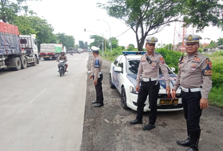 Sat Lantas Polres Gresik Masif Patroli, Fokus Cegah Kecelakaan di Jalur Duduk Sampeyan