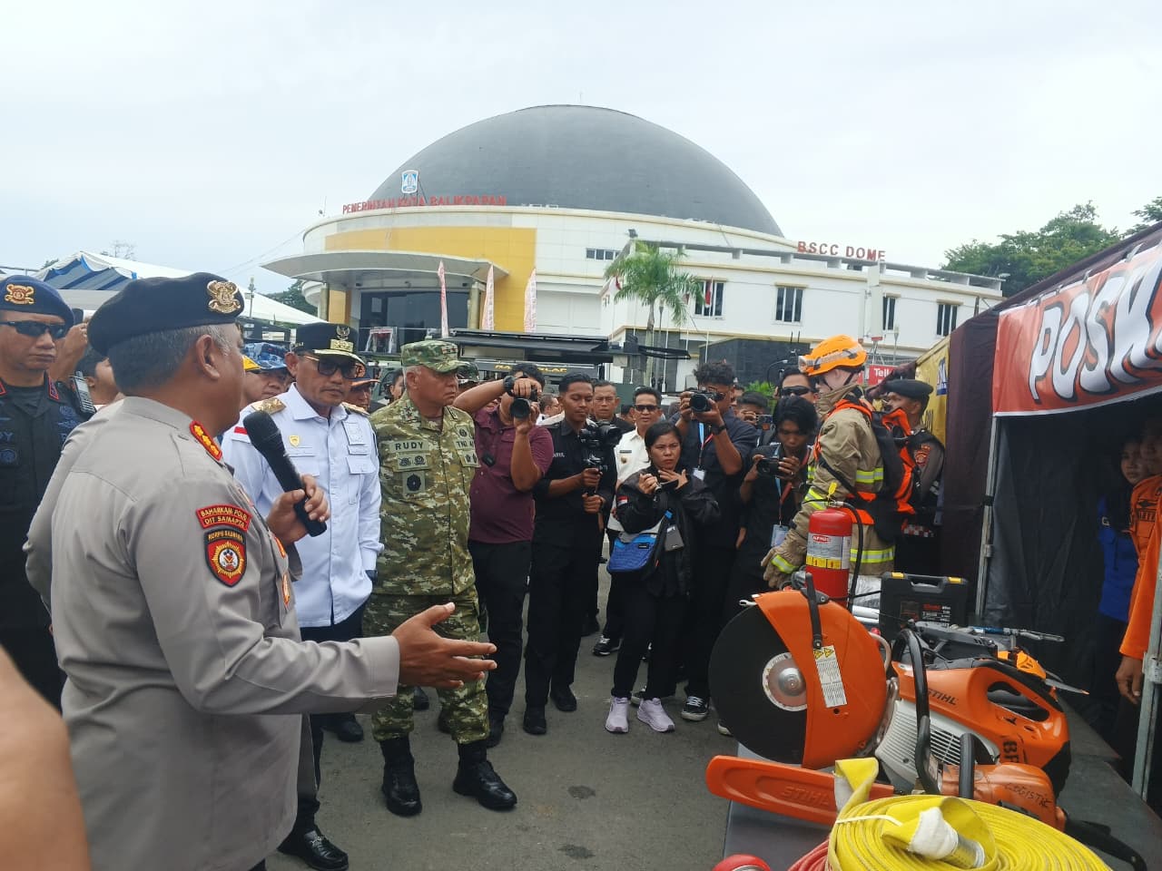 Pangdam VI/Mulawarman Tegaskan Dukungan Kesiapsiagaan Hadapi Bencana Hidrometeorologi pada Simulasi Penanggulangan Bencana Kaltim 2025