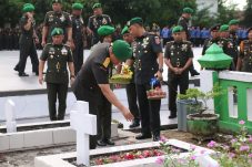 Kodam VI/Mulawarman Teguhkan Nilai Kepahlawanan pada Ziarah Hari Juang TNI AD 2025