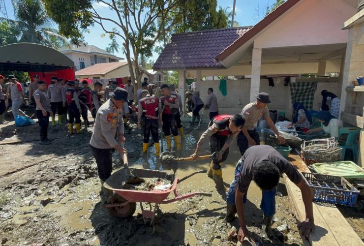 Polres Pidie Jaya Gelar Bakti Sosial di Dua Lokasi Terdampak Banjir Bandang, Wujud Kepedulian Polri untuk Masyarakat