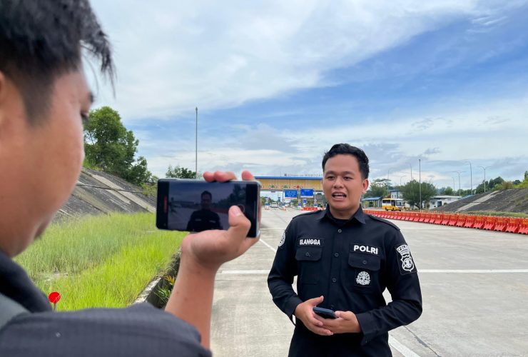 Satgas Humas Operasi Lilin Mahakam 2025 Lakukan Pemantauan di Gerbang Tol Manggar, Akses Menuju IKN Telah Dibuka