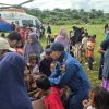 Pilot dan Kru Helikopter Salurkan Amanah Al-Qur’an untuk Anak-Anak Terdampak Banjir di Aceh Tamiang