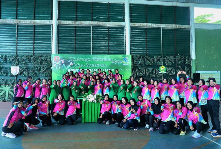 Kodam VI/Mulawarman Gelar Olahraga Bersama dan Syukuran HUT ke-64 Kowad Tahun 2025