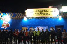 Pastikan Keamanan Jantung Kota, Brimob Samarinda Pantau Pos Terpadu Gajah Mada dan Gereja Katedral