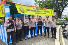 Pertebal Keamanan di Balikpapan Utara, Brimob Kaltim Sambangi Pospam dan Gereja Jelang Natal