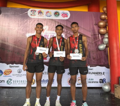 Tiga Personel Brigif TP 85/BTC Raih Juara pada Ajang Mulia Run 2025 di Balikpapan