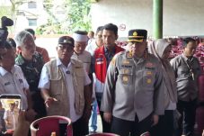 Pemkot dan Polresta Samarinda Gelar Sidak Bapokting Jelang Nataru, Stok Aman namun Harga Cabai dan Bawang Merah Naik