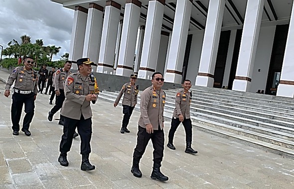 Kapolresta Balikpapan Tinjau Jalur Tol dan Perbatasan Jelang Puncak Arus Nataru 2025–2026