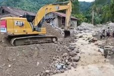 Gotong Royong Pascabanjir, Polres Agam Bersama Warga Normalisasi Sungai Muara Pisang