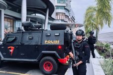 Personel Detasemen Gegana Brimob Polda Kaltim Laksanakan Pengamanan Kunjungan Kerja Kapolri