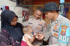 Respon Cepat Polres Aceh Tengah Tembus Wilayah Terisolir, Pastikan Kondisi Bayi Sehat dan Layani Kesehatan Warga