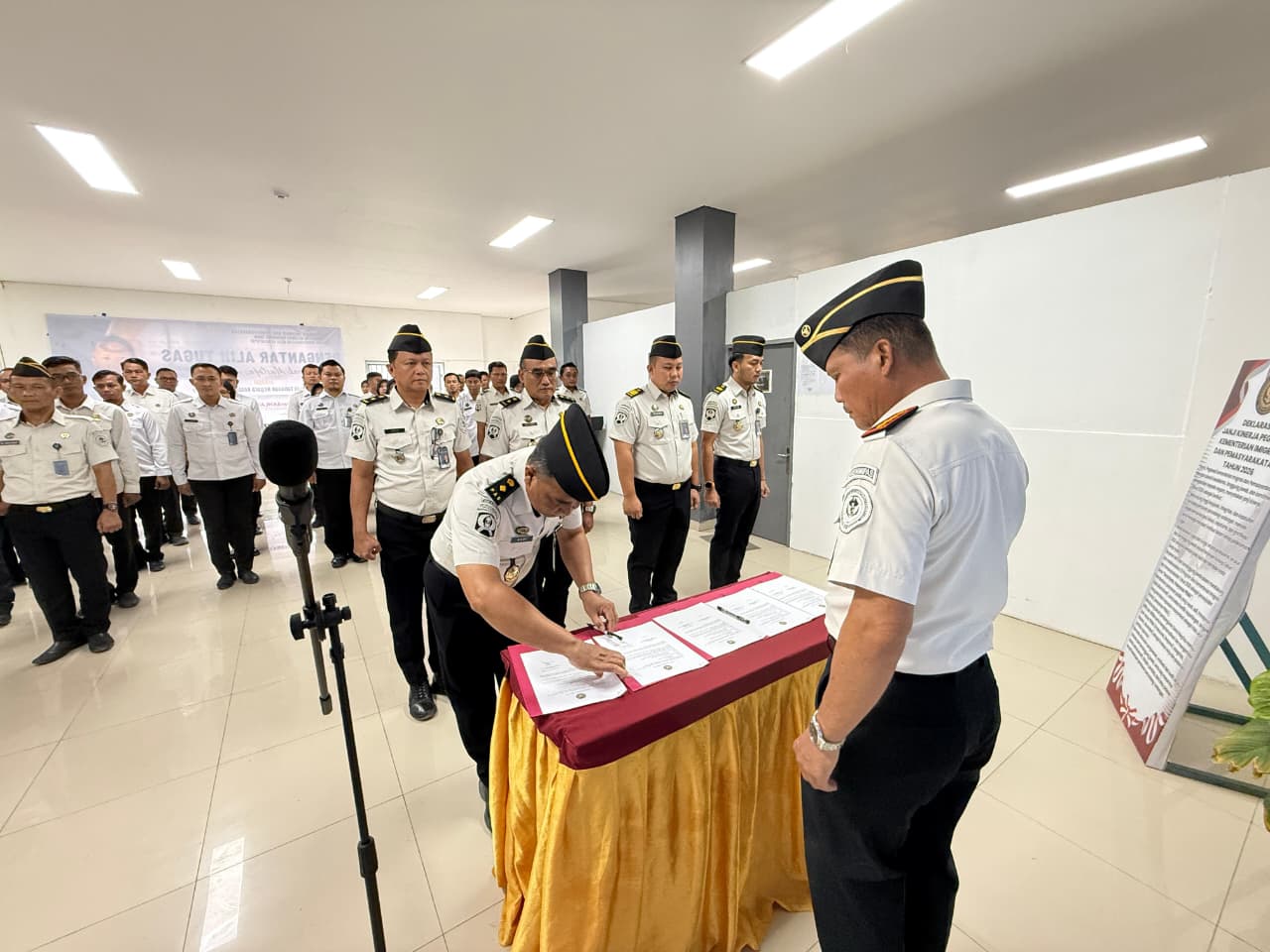 Awali 2026, Lapas Balikpapan Teguhkan Komitmen Integritas Lewat Penandatanganan Kinerja dan Pencanangan ZI